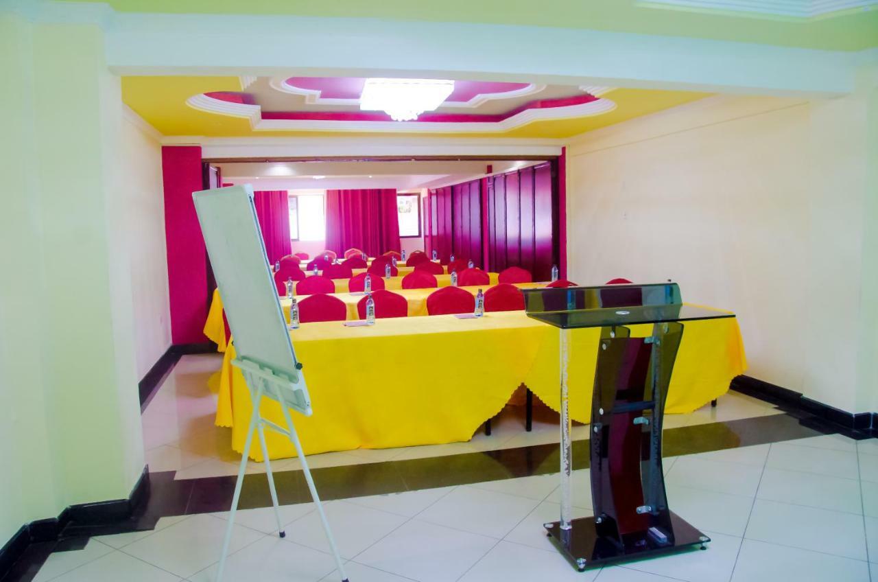 Sheratton Regency Hotel Mombasa Bagian luar foto